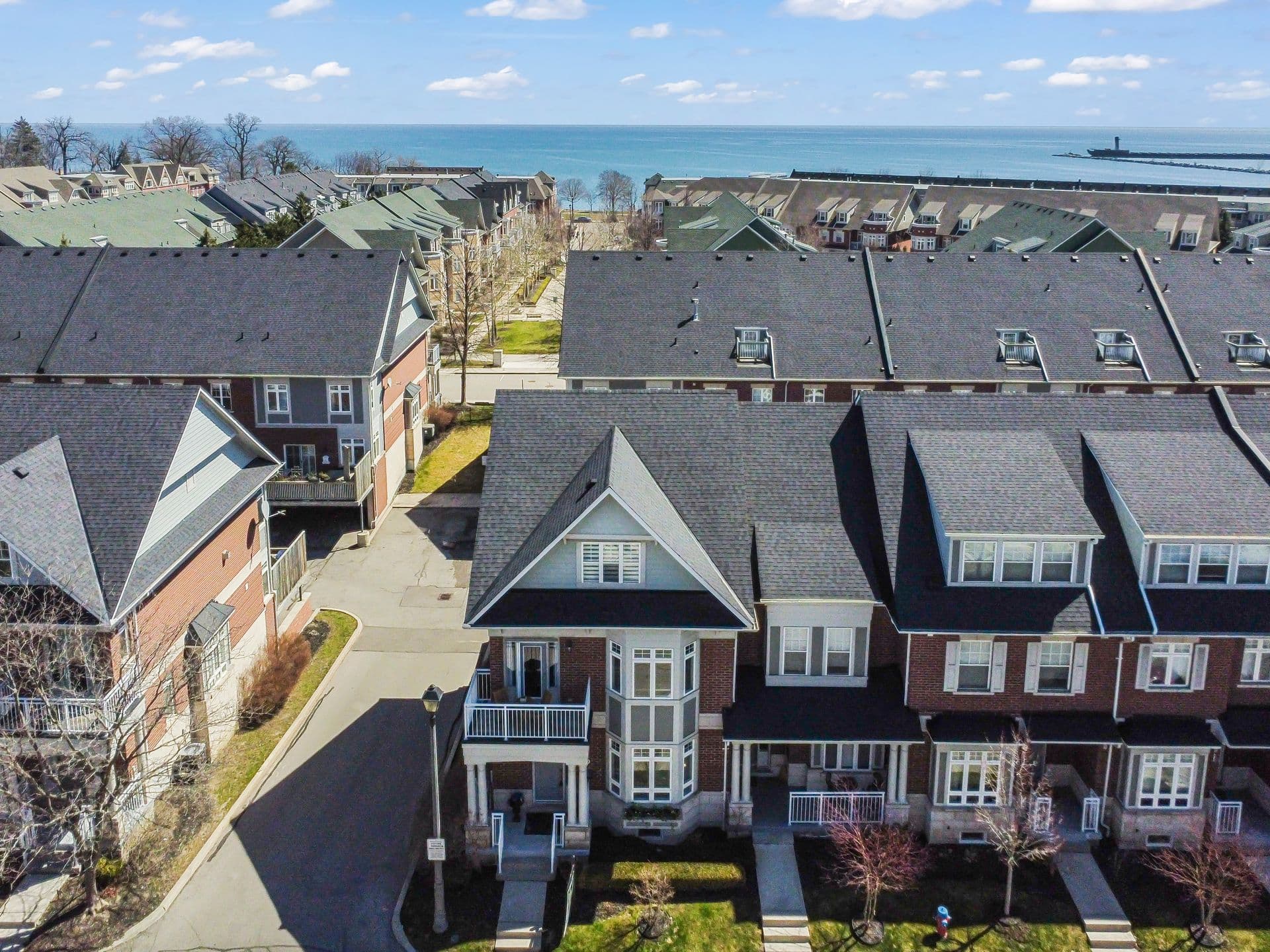 19 Compass Way, #28