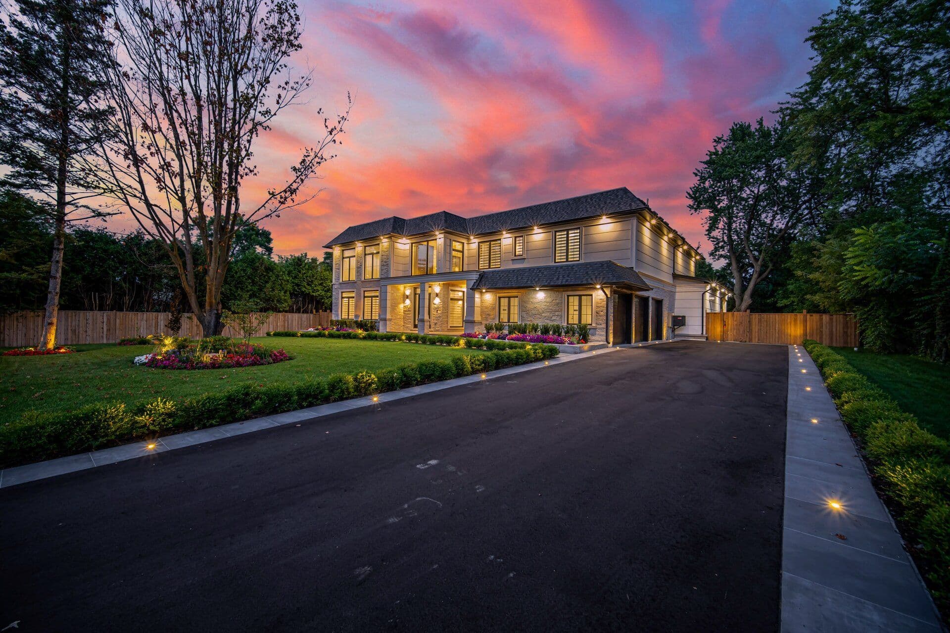 2014 Lakeshore Road West