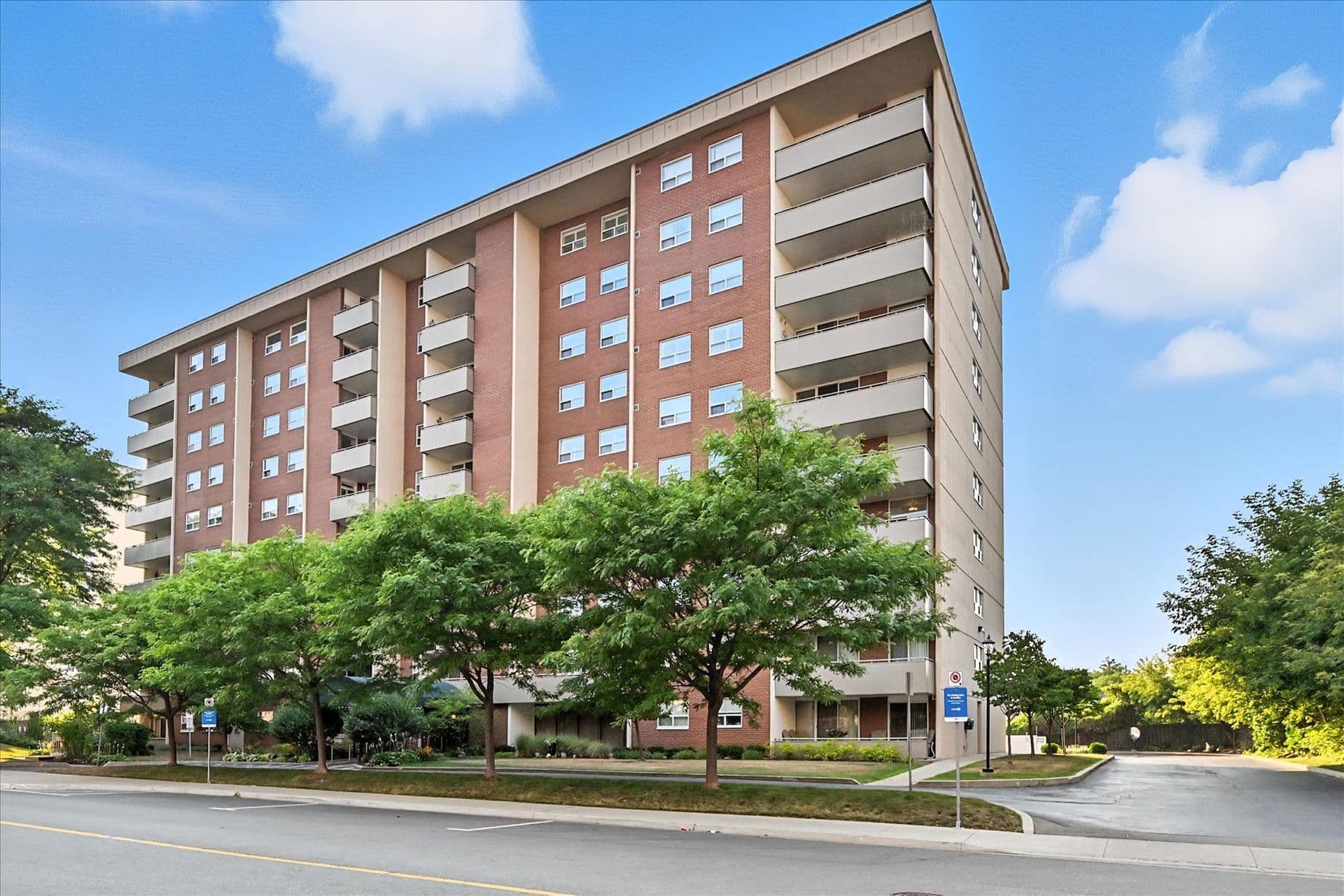 1425 Ghent Avenue, #707