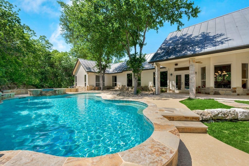 A Guide To Maintaining And Managing Your Home’s Pool